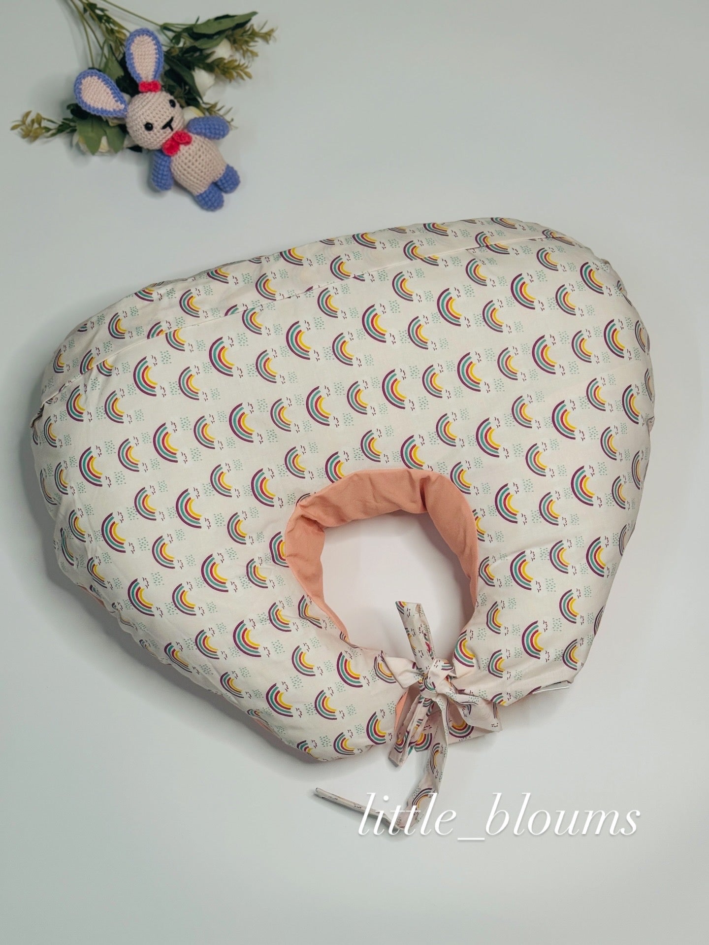 Feeding Pillow Rainbow