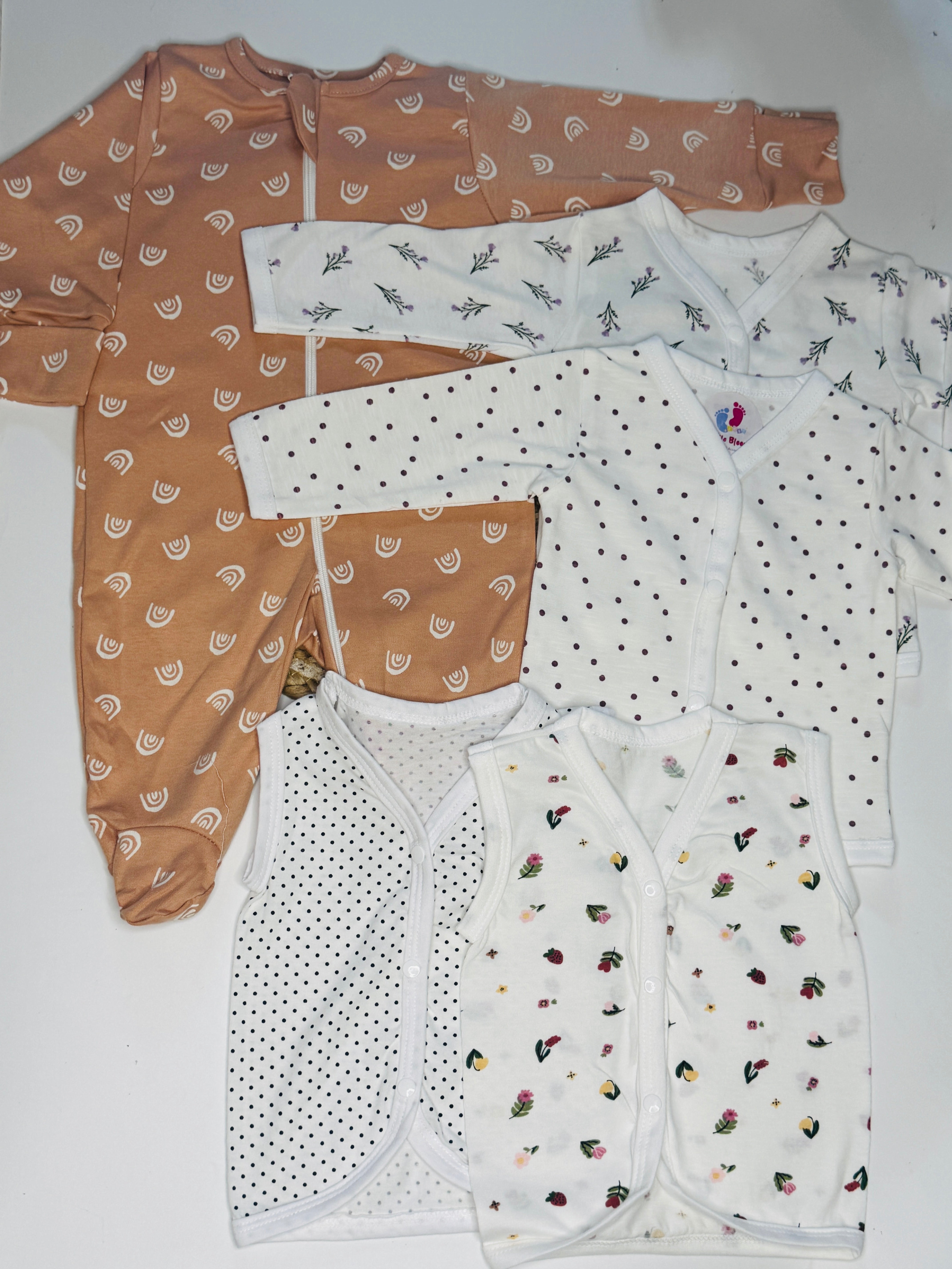 Assorted monsoon 650rs combo